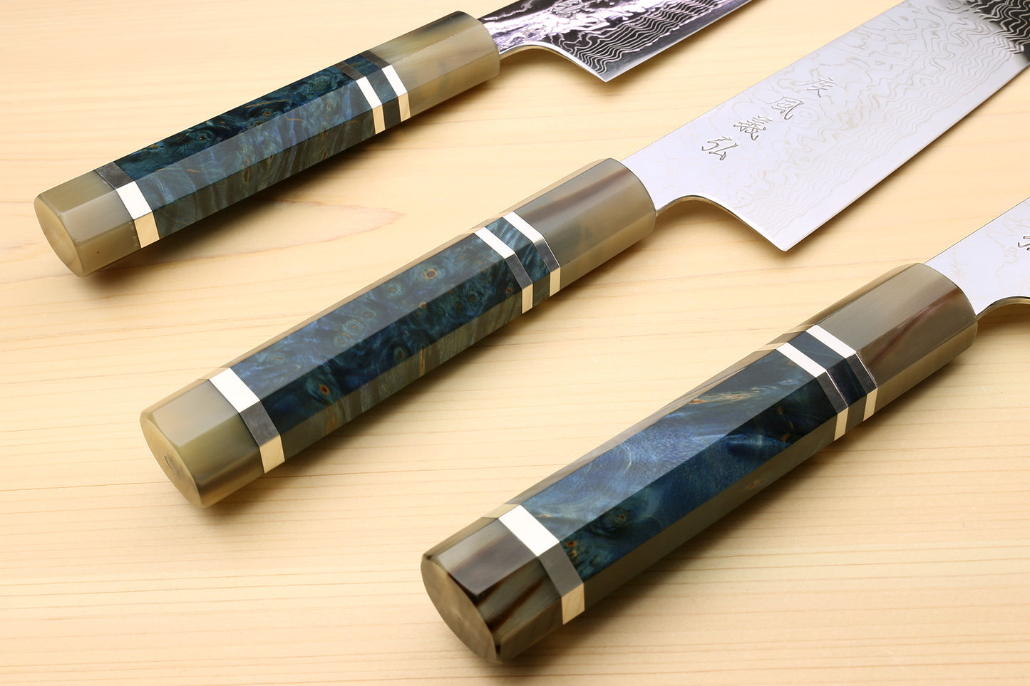 Yoshihiro Damascus SG2 (R2) Semi-Stainless Gyuto Chef Knife with Ocean Blue Handle (Blade Length 8.25" (210mm))