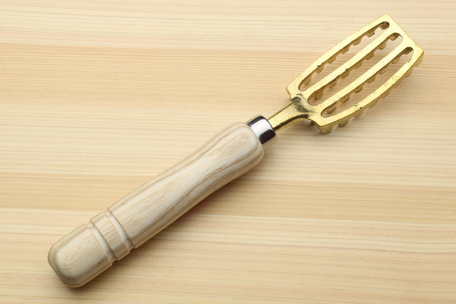 Yoshihiro Japanese Sushi Chef Tool Fish Scaler (Large)