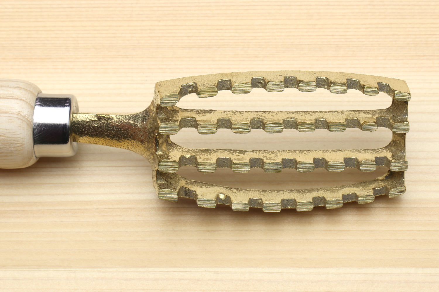 Yoshihiro Japanese Sushi Chef Tool Fish Scaler (Large)