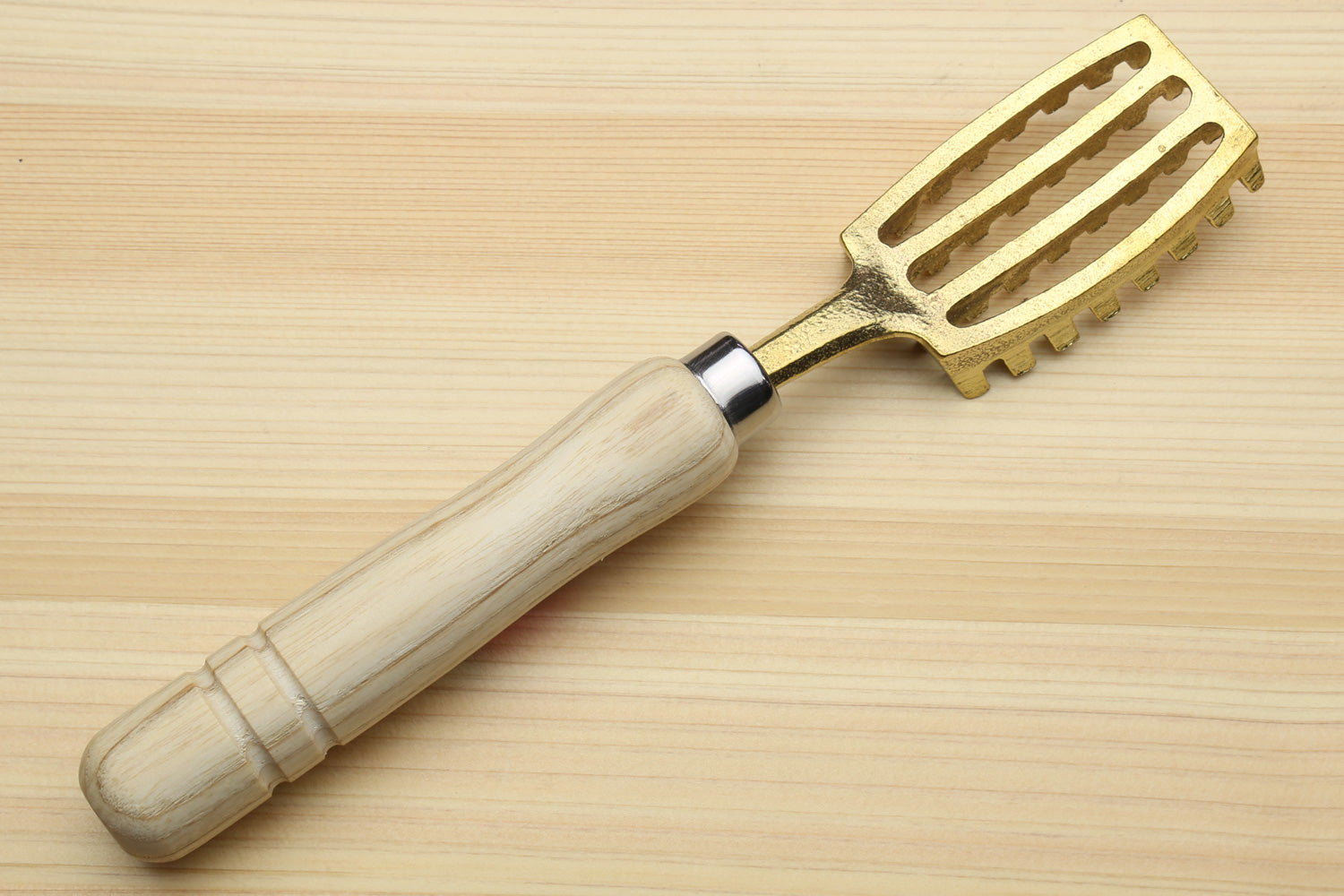Yoshihiro Japanese Sushi Chef Tool Fish Scaler (X-Large)