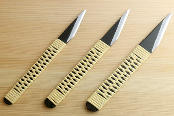 Kiridashi utility knife set with beige textured handles and silver blades