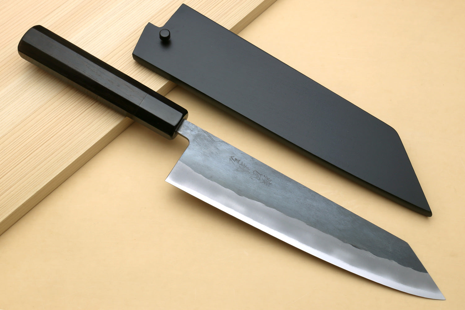 Yoshihiro Kurouchi Black-Forged Blue Steel Stainless Clad Kiritsuke Mu –  Yoshihiro Cutlery