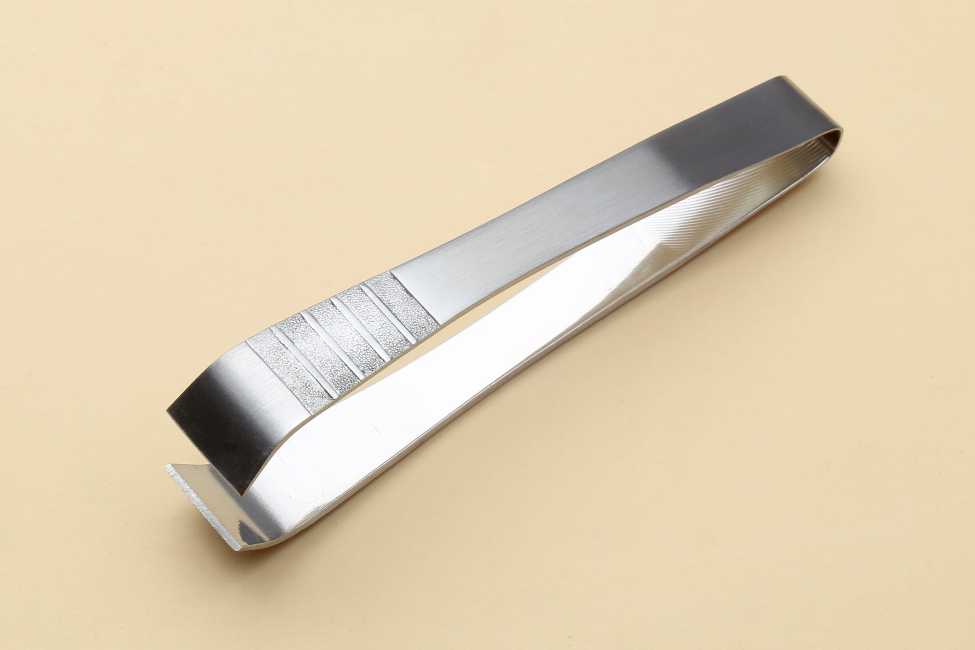 Yoshihiro Non-slip Fish Bone Tweezer Japanese Sushi Chefs Garnishing Tool (Eastern Type)