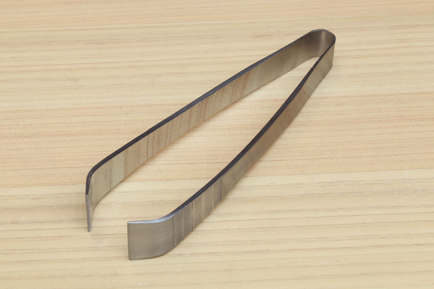 Yoshihiro Non-slip Fish Bone Tweezer Japanese Sushi Chefs Garnishing Tool (Eastern Type)