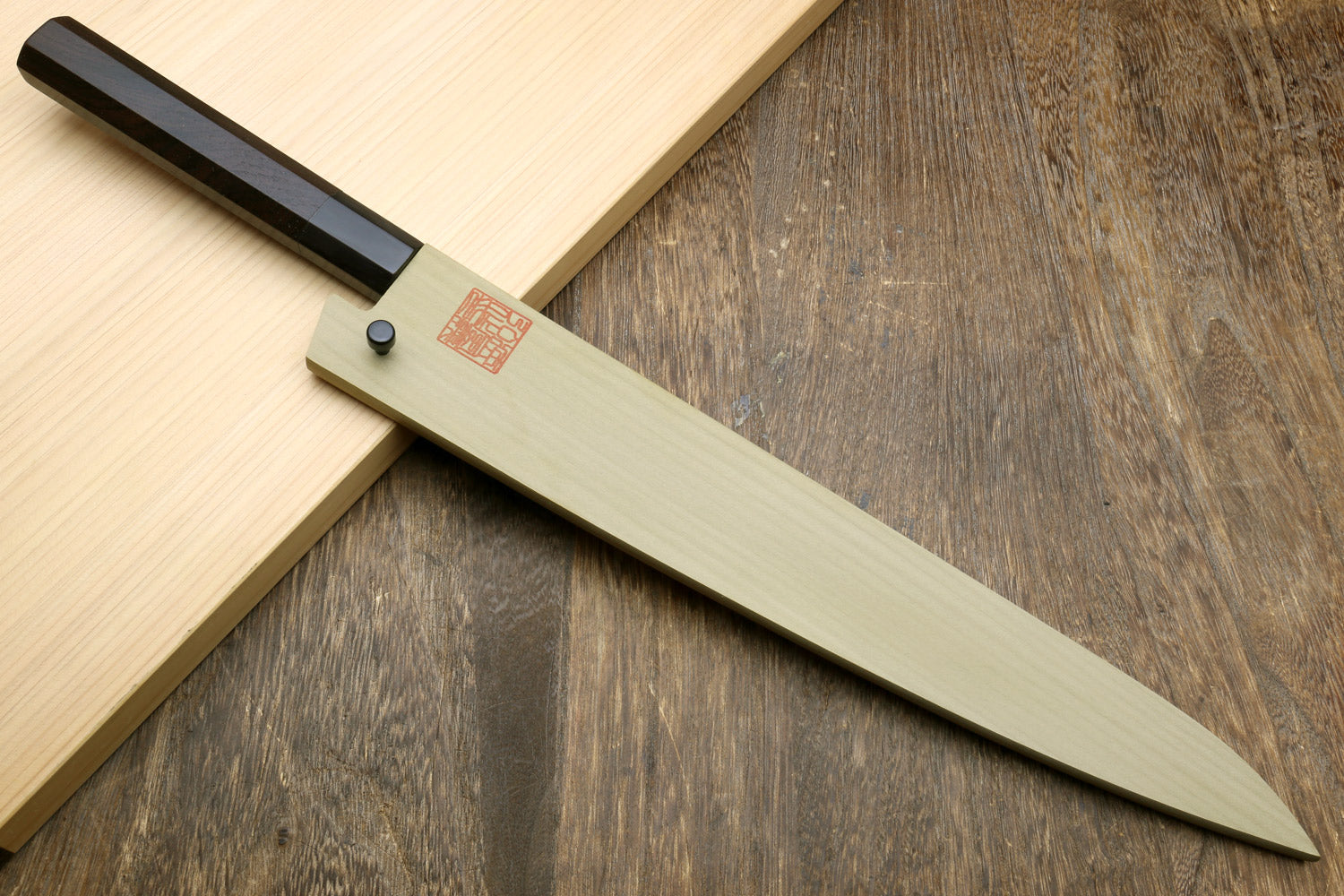 yalangoch va mast holda korporativ ziyofatda Erimning har kuni yashirincha porno tomosha qilishiga etibor berishim kerakmi?