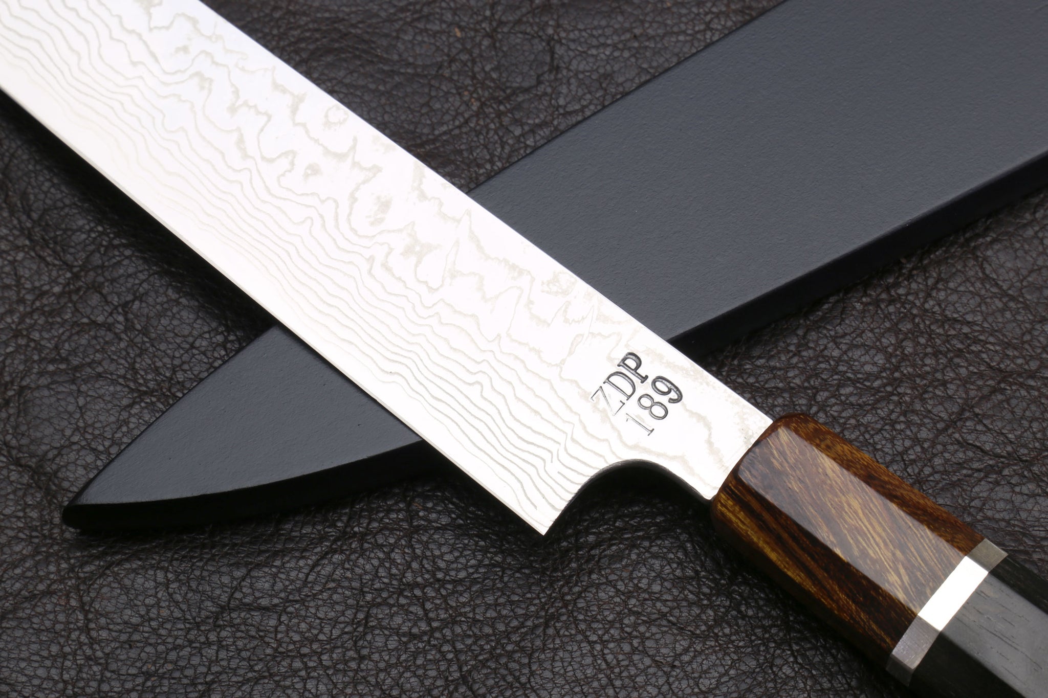 https://www.echefknife.com/cdn/shop/products/617d2e0f-zdpsmsusvehnr_03_1024x1024@2x.jpg?v=1602887787