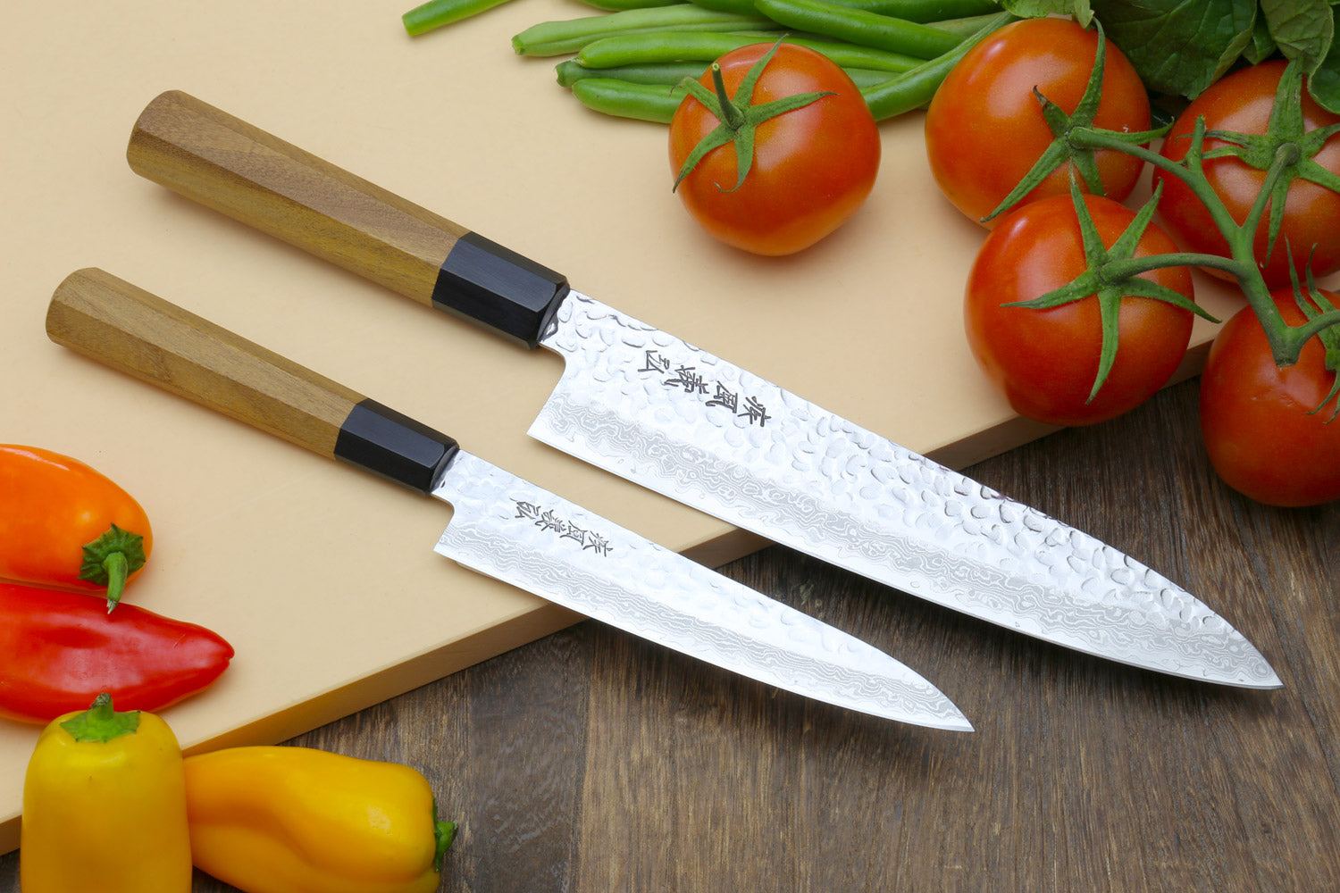  Yoshihiro VG-10 46 Layers Hammered Damascus Gyuto Japanese  Chefs Knife (Octagonal Ambrosia Handle) (8.25 (210mm): Gyutou Knives: Home  & Kitchen