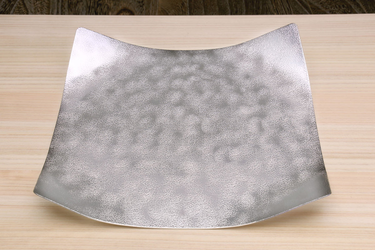 Silver hammered flexible tin plate, wide crescent shape