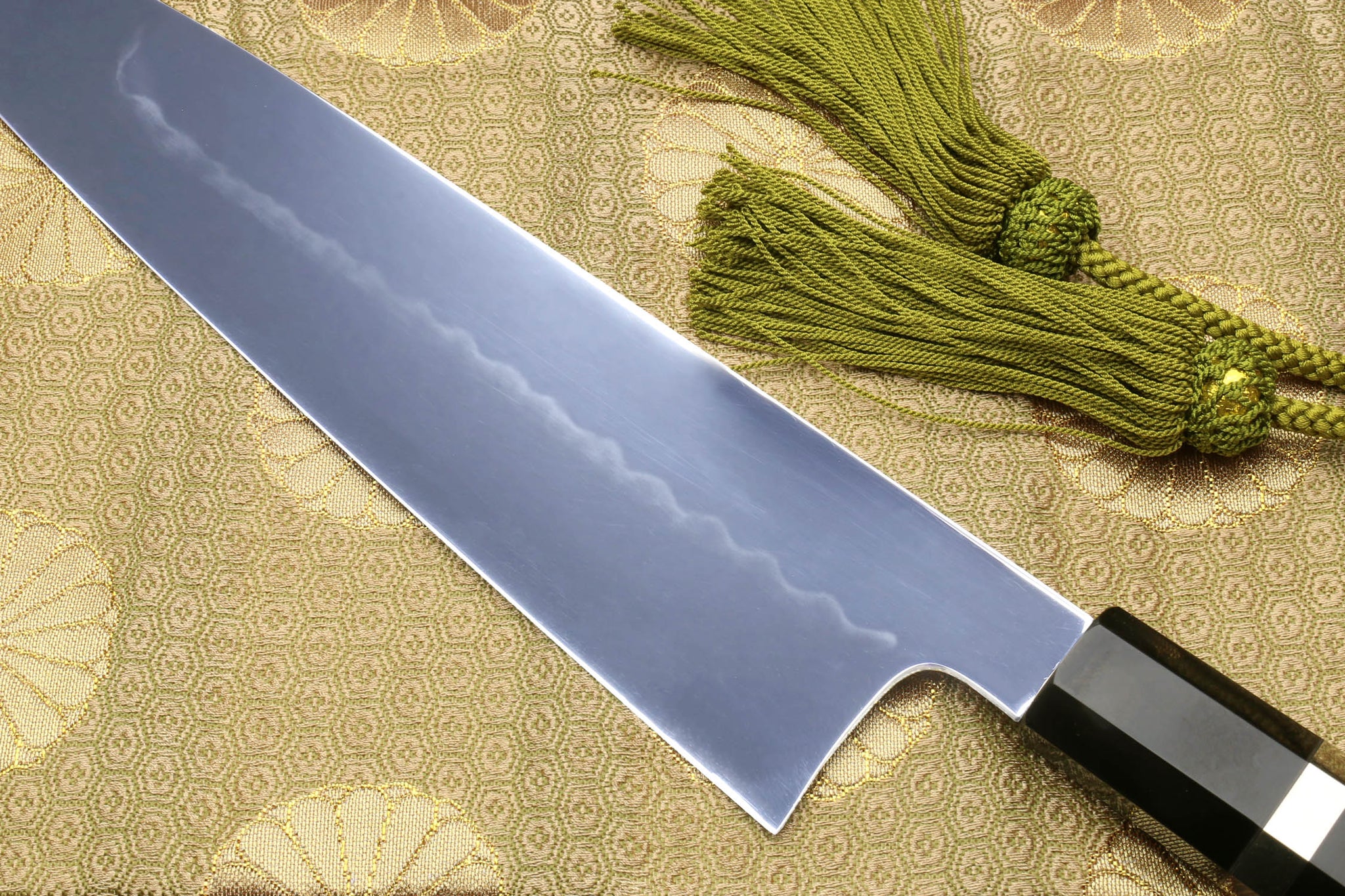 Yoshihiro Mizu Honyaki Shiroko White Steel #2 Mirror Polished Namiukas –  Yoshihiro Cutlery